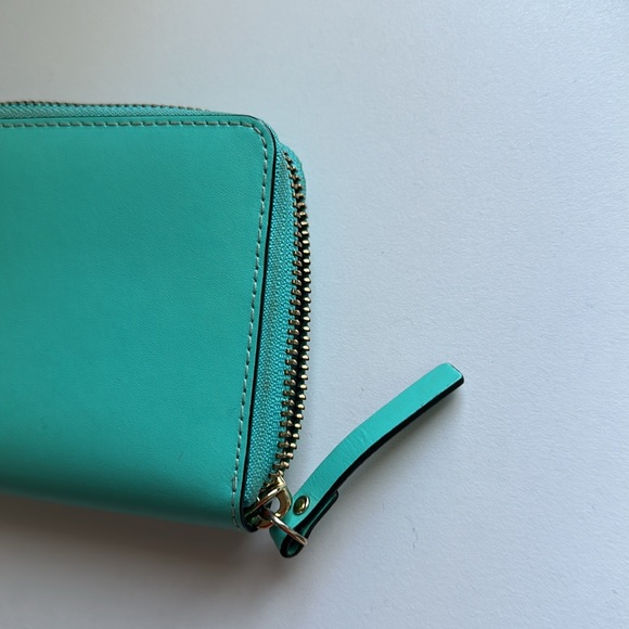 Kate Spade Zip Around Wallet - Picture 2 of 8